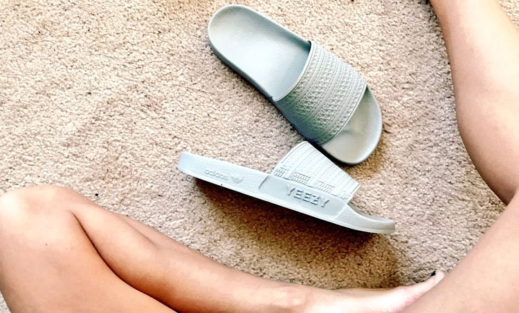Adidas Yeezy Adilette. Las ojotas de Kanye West?
