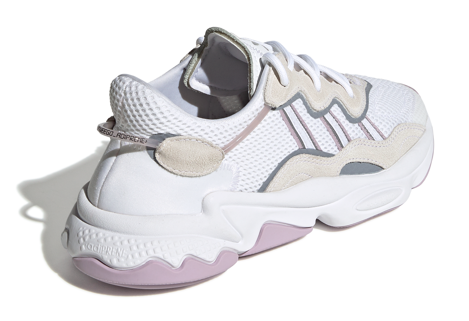 adidas Originals presenta nuevos modelos de Ozweego, la zapatilla con inspiraciÃ³n en la dÃ©cada 