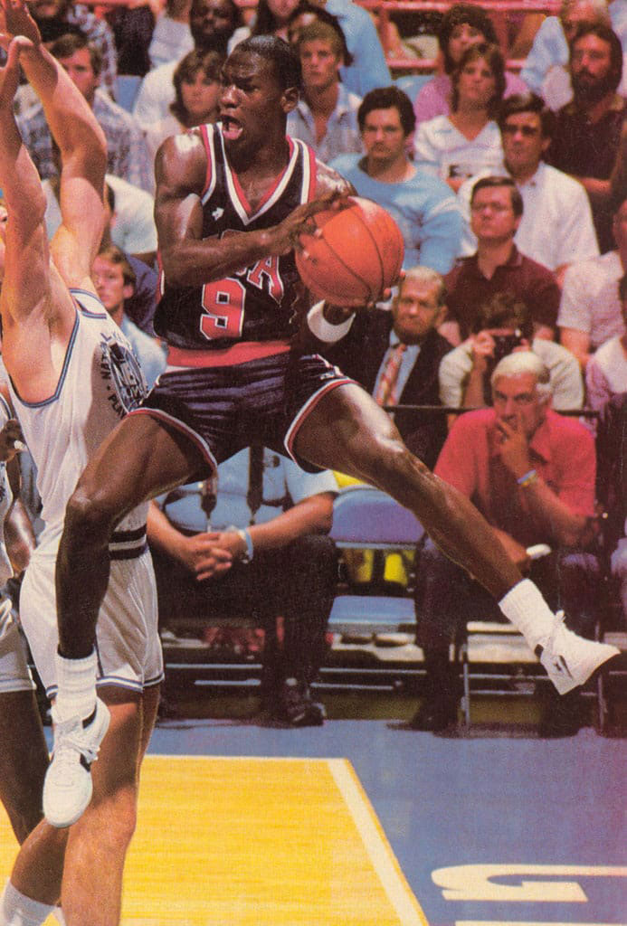 Michael Jordan en la final de los juegos olímpicos de 1984